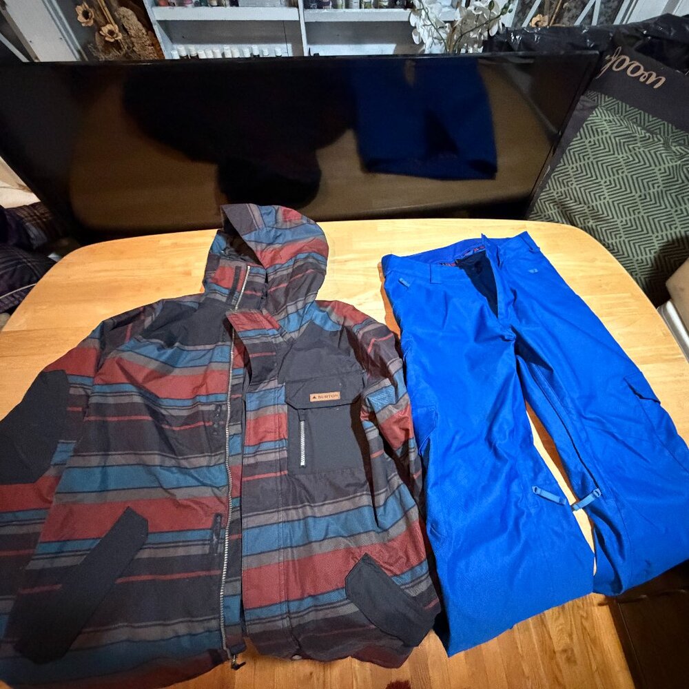 Burton Poacher Snowboard Jacket - Picture 10 of 15